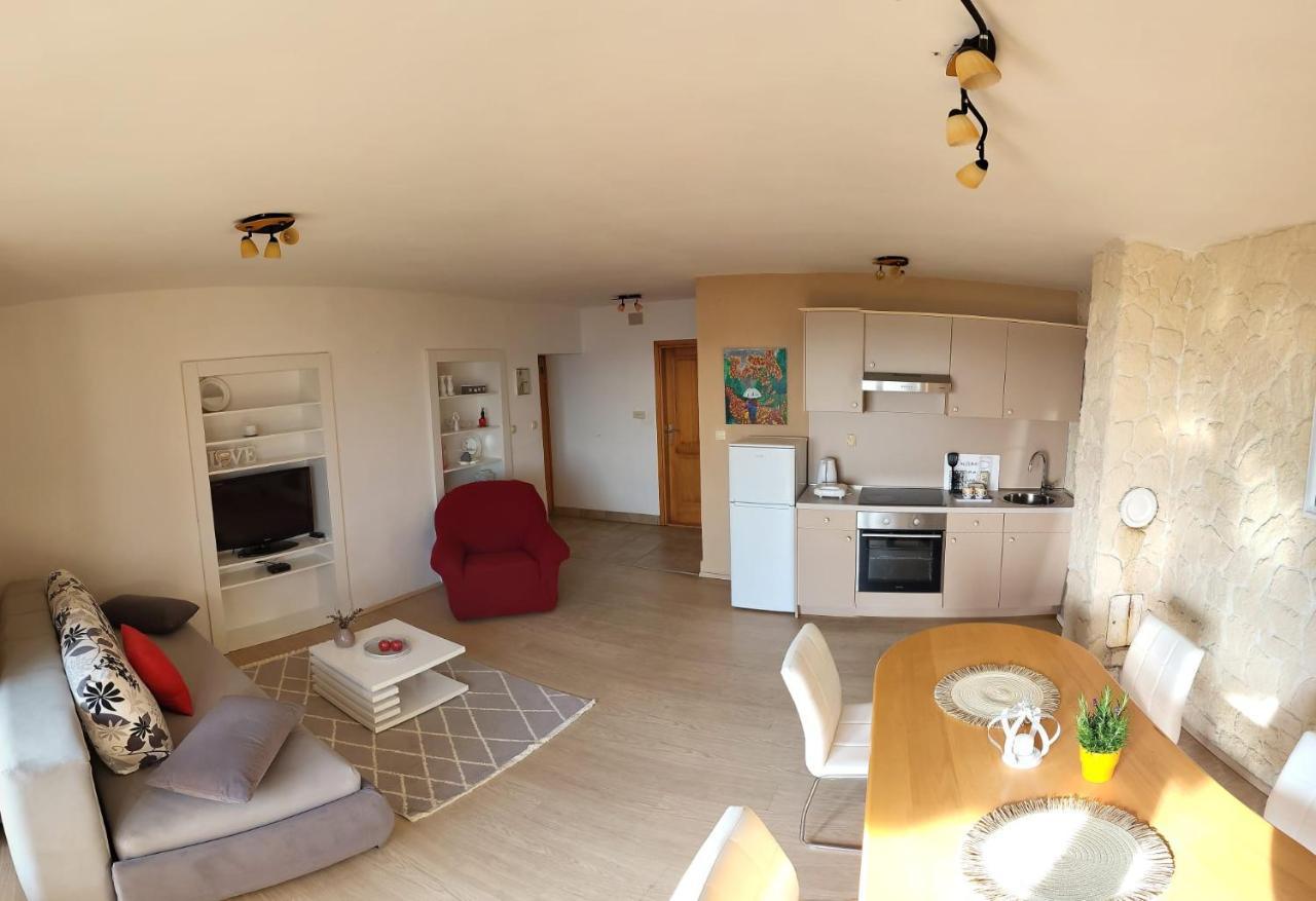 Spirit Of The Sea Apartment Драмал Екстериор снимка
