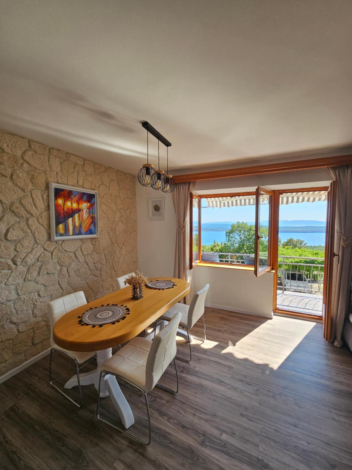 Spirit Of The Sea Apartment Драмал Екстериор снимка